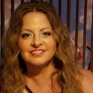 Meet your Posher, Ellen